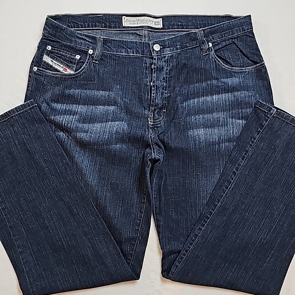 Diesel Industry Denim Division Jeans. Men's Size: Waist 40x32 Inseam.